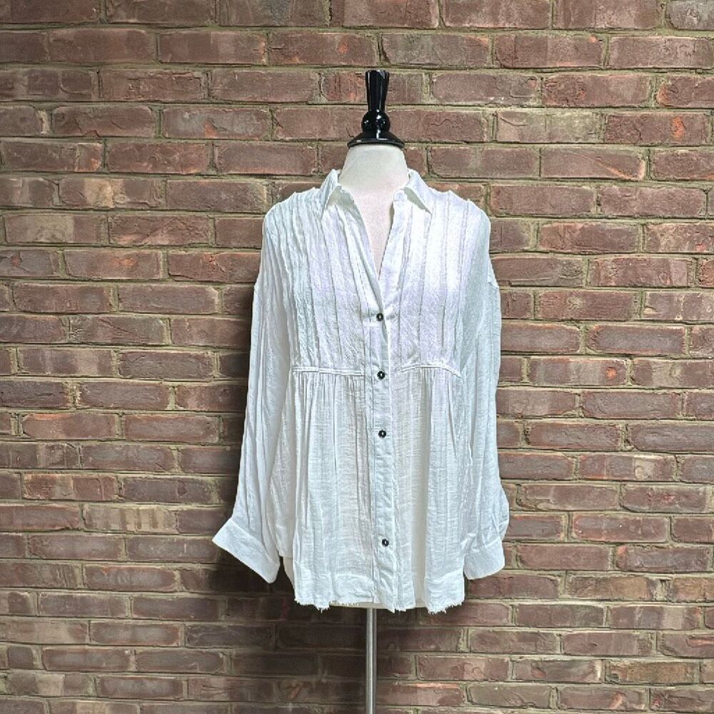 Listicle Women’s White Long Sleeve Oversized Lightweight Blouse Sz M NEW